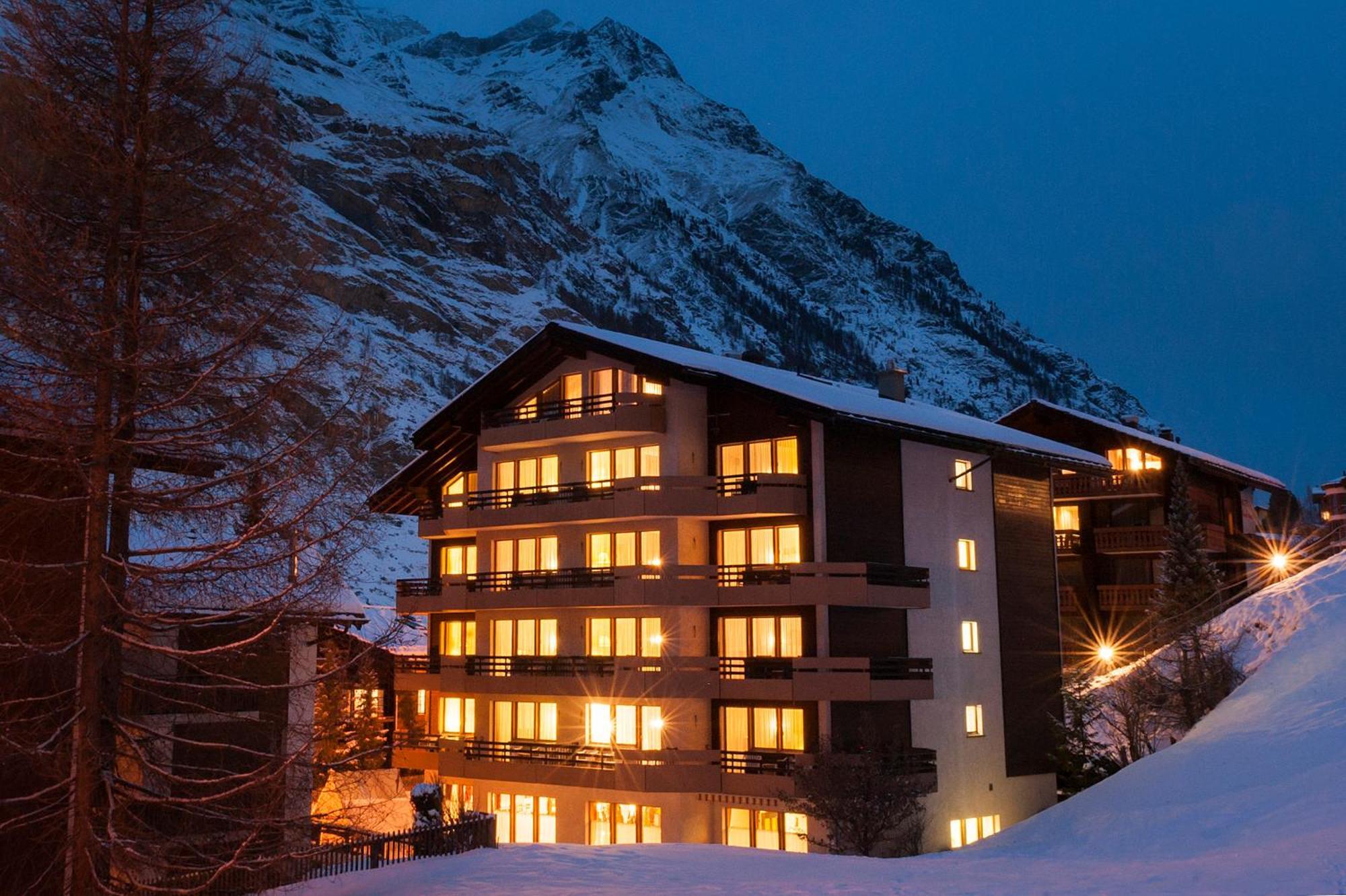 Basecamp Hotel Zermatt Exterior photo