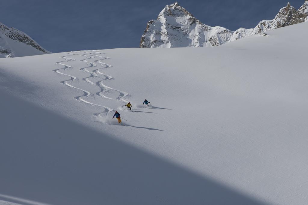 Basecamp Hotel Zermatt Exterior photo